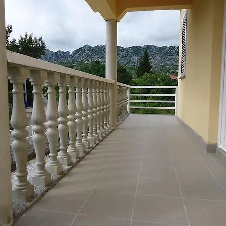Apartament Mala *