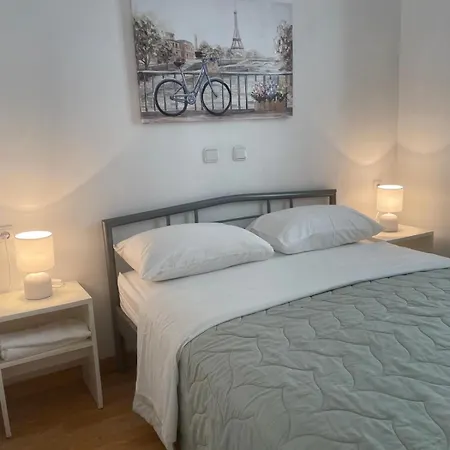 Mala Apartman *