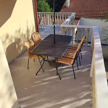 Mala Apartment