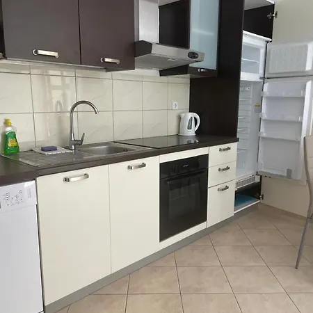 アパート Mala セリネ